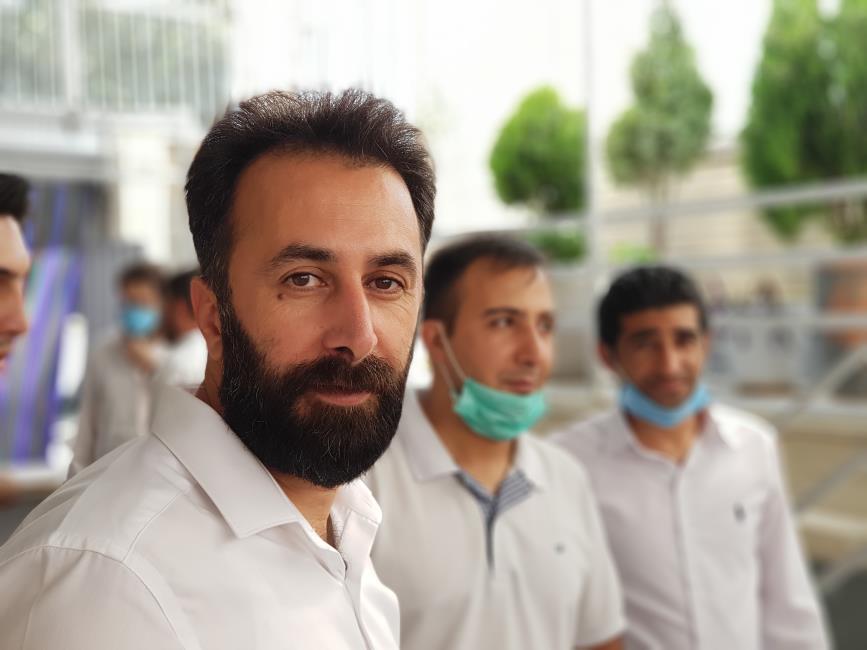 ناسپاسی آفت انسانیت است - گفتگو با آقای سیروس حسین‌زاده