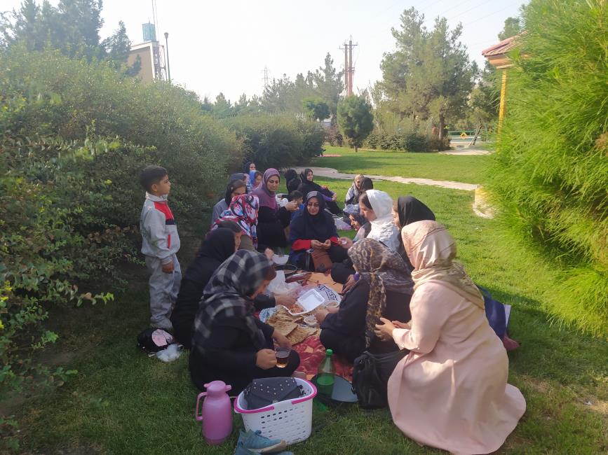 فعالیت ورزشی همسفران در بوستان حافظ