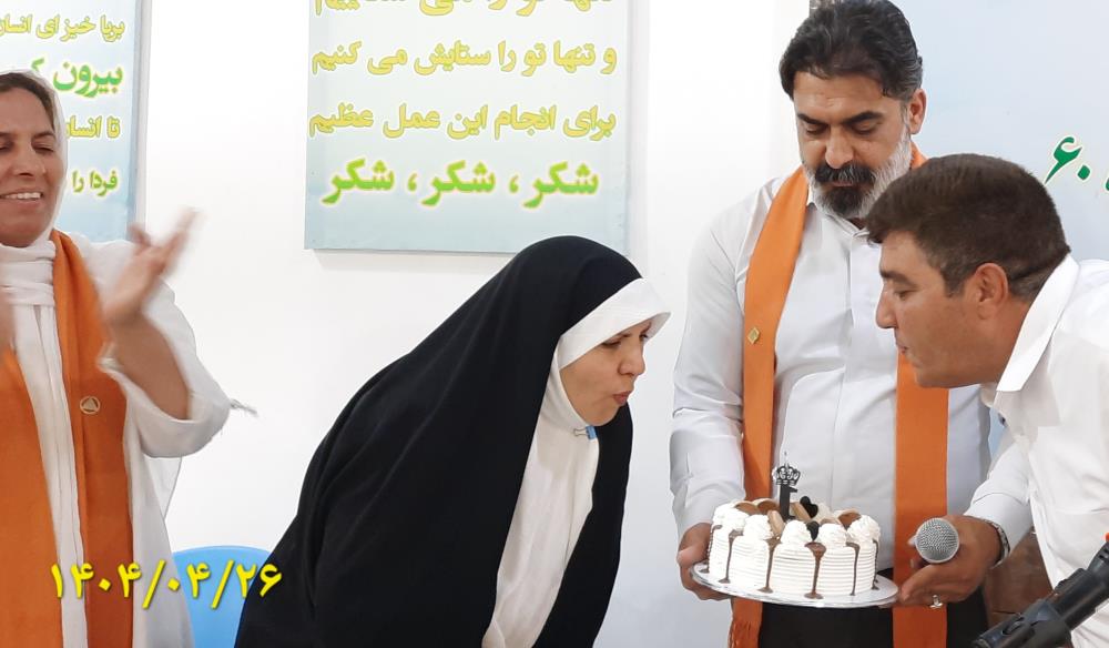 کنگره هر فردی را با هر مصرفی،با آغوش باز می‌پذیرد