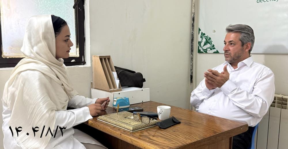 خود خدمت باعث شد که من در کنگره بمانم