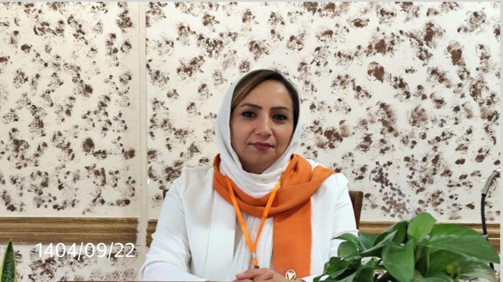 شاکر هر دم شکر ستاند