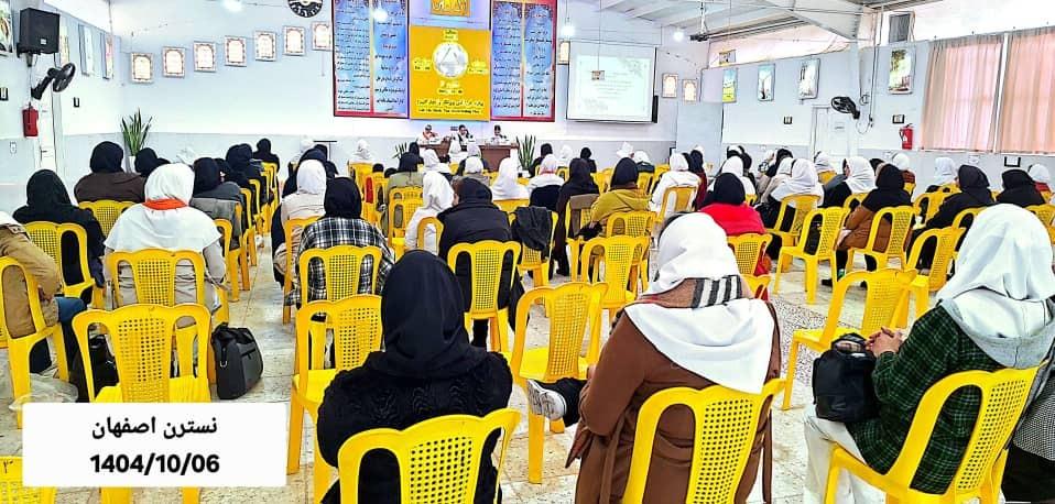  وجود همسفران در کنگره، حائز اهمیت است و می‌توانند مسیر را برای مسافر، هموار نمایند و نقش کمک‌کننده داشته باشند.(نمایندگی نسترن اصفهان)