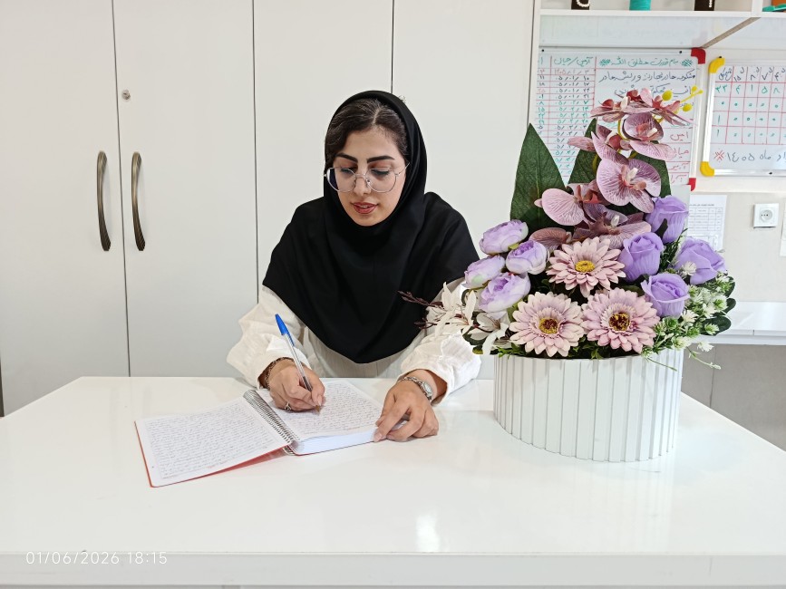 ادب یعنی توجه دقیق به جزئیات رابطه